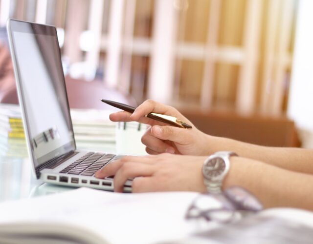 Comment_réaliser_une_facture_professionnelle_en_toute_simplicité