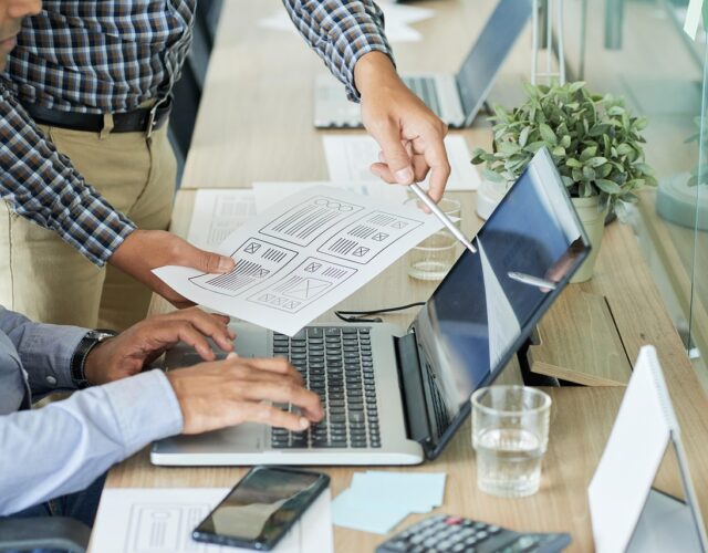 Compte joint en ligne : une solution idéale pour gérer des finances communes