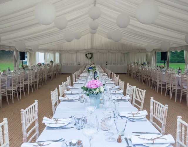 Le_barnum_pliant,_indispensable_à_vos_évènements_en_plein_air