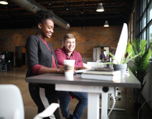 Le_coworking,_une_excellente_alternative_aux_bureaux_traditionnels